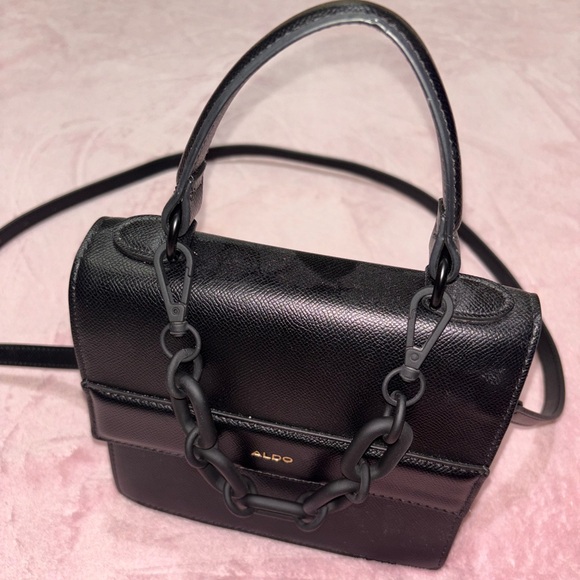 Aldo Chain Crossbody - Picture 4 of 7